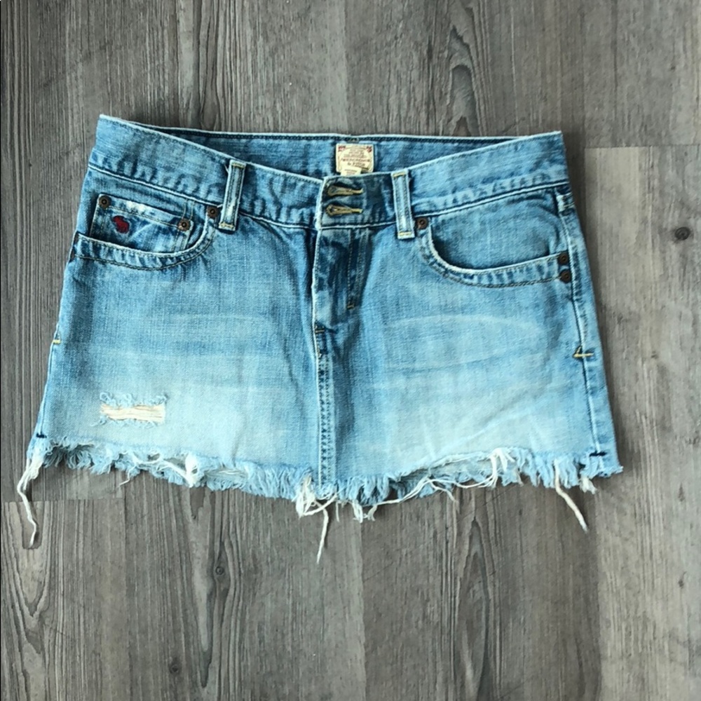 abercrombie & fitch ripped denim skirt, SZ 2